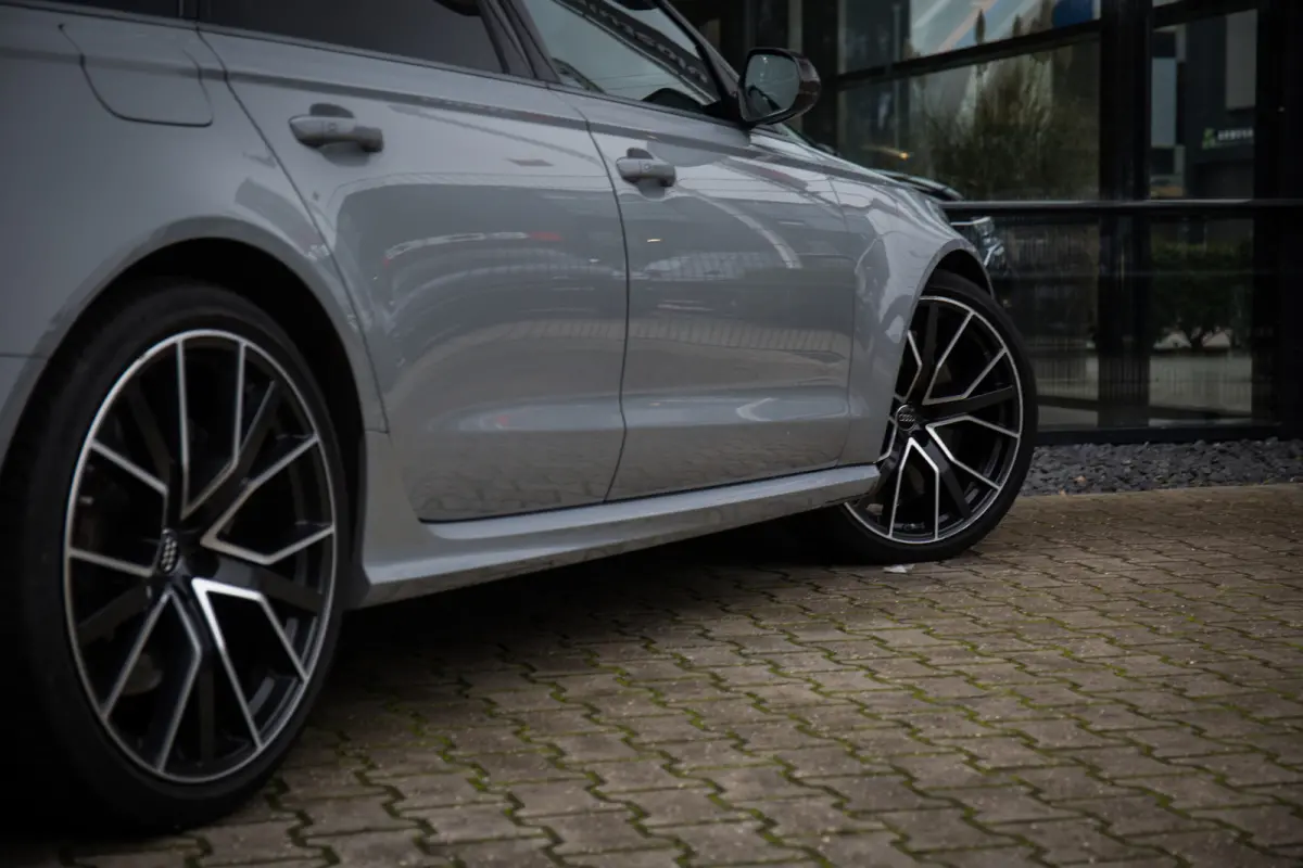 4.0 TFSI Quattro Performance , Milltek, Keramisch, Panoramadak, Carbon, Nachtzicht, Vol!