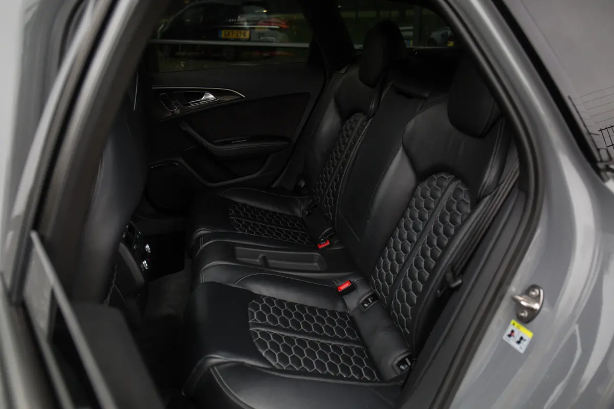 4.0 TFSI Quattro Performance , Milltek, Keramisch, Panoramadak, Carbon, Nachtzicht, Vol!