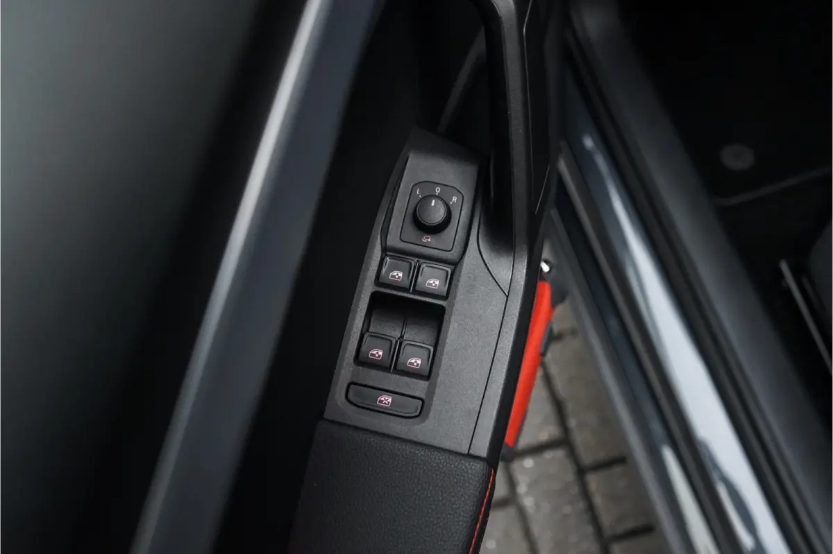 1.0 TSI FR Business Intense Plus LED Camera Comfortstoel Stoelverw