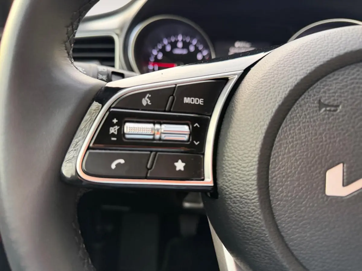 1.0 T-GDi ComfortLine Navigatie | Achteruitrijcamera | Climate control | Resterende fabrieksgarantie |
