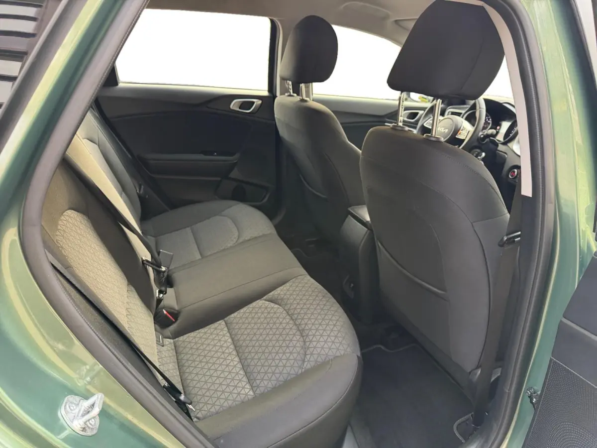 1.0 T-GDi ComfortLine Navigatie | Achteruitrijcamera | Climate control | Resterende fabrieksgarantie |