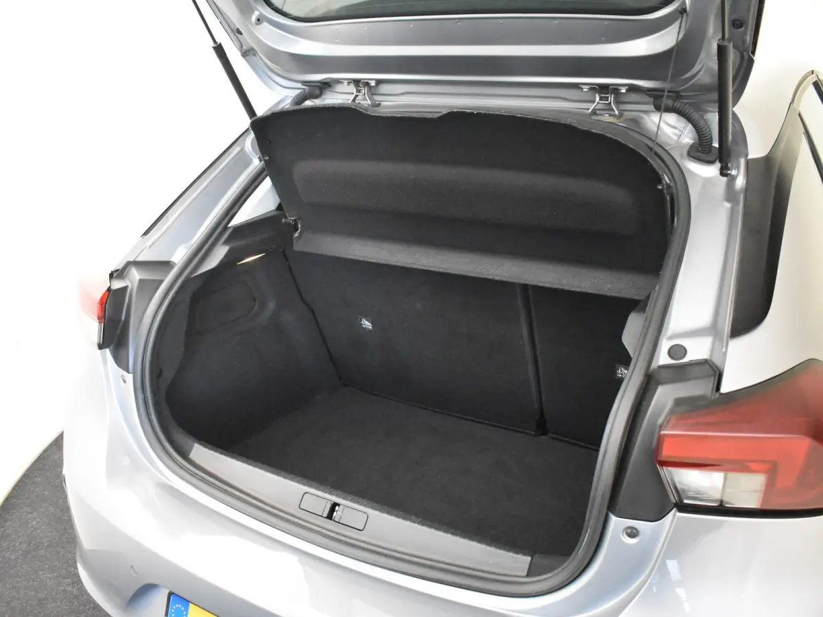 1.2 Edition Parkeersensoren achter | Airco | Cruise control | DAB | Apple carplay Android auto | 16"LMV