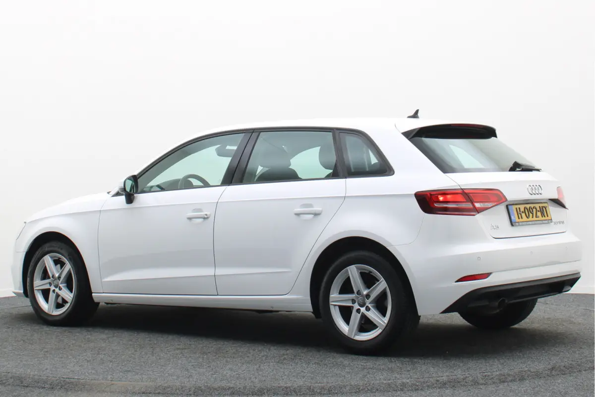 30 TFSI Pro Line Eerste Eigenaar, 5-Deurs, Airco, Cruise, Navigatie, Bluetooth, PDC, 16''