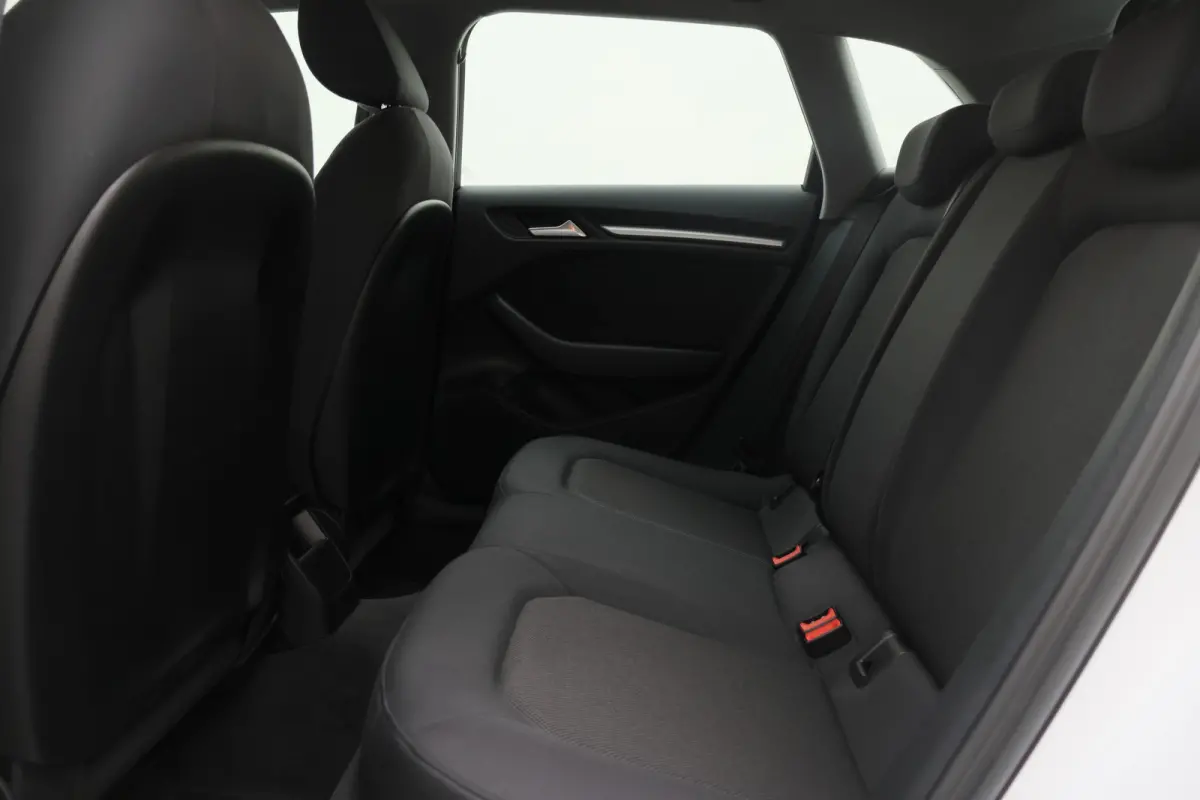 30 TFSI Pro Line Eerste Eigenaar, 5-Deurs, Airco, Cruise, Navigatie, Bluetooth, PDC, 16''