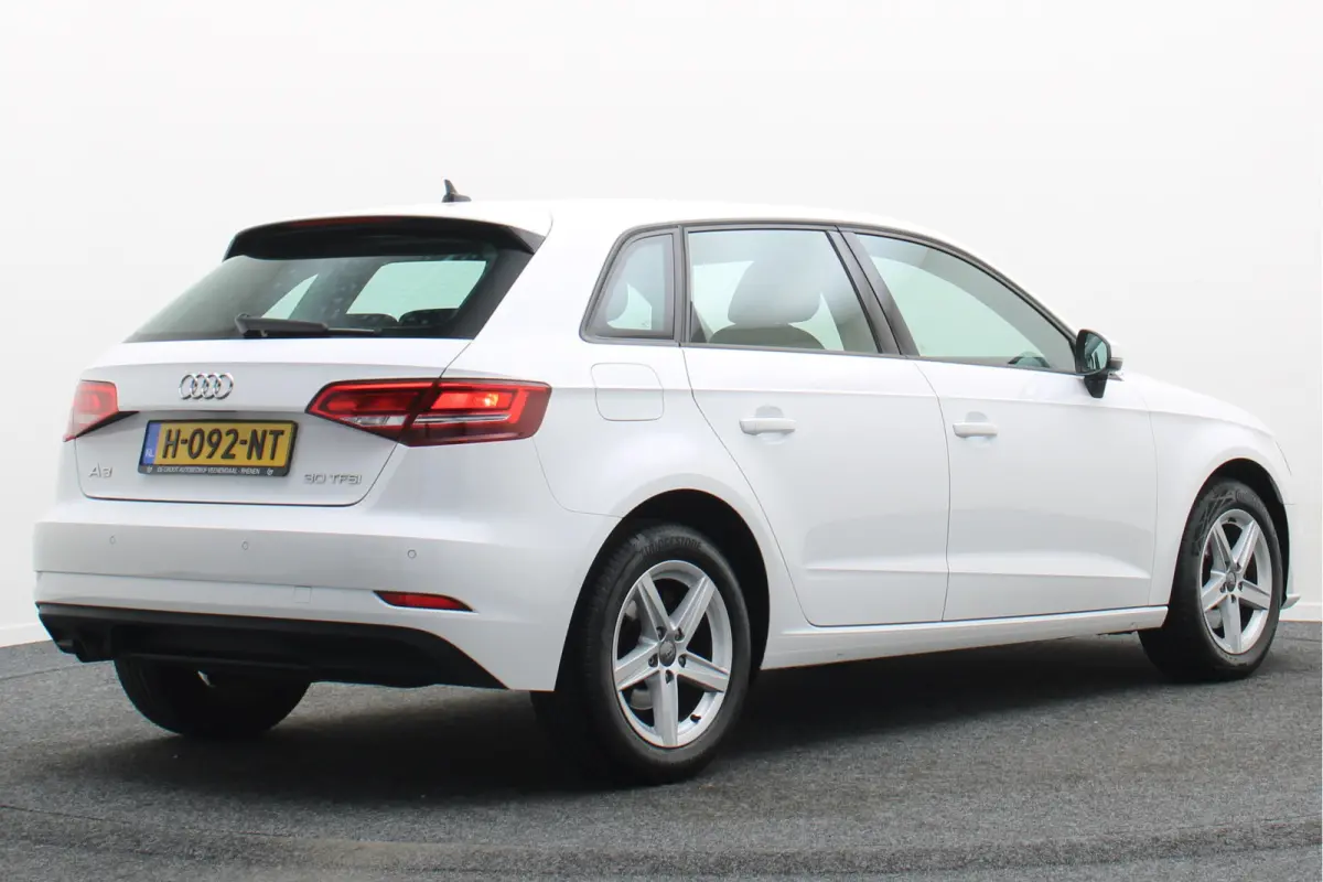 30 TFSI Pro Line Eerste Eigenaar, 5-Deurs, Airco, Cruise, Navigatie, Bluetooth, PDC, 16''