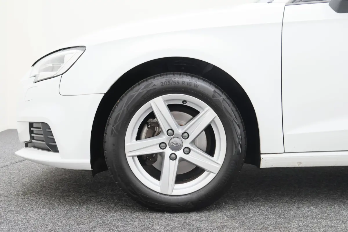 30 TFSI Pro Line Eerste Eigenaar, 5-Deurs, Airco, Cruise, Navigatie, Bluetooth, PDC, 16''