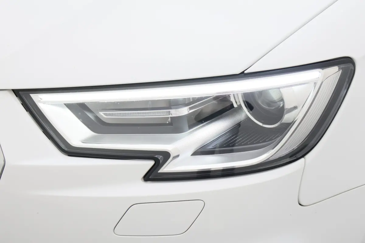 30 TFSI Pro Line Eerste Eigenaar, 5-Deurs, Airco, Cruise, Navigatie, Bluetooth, PDC, 16''