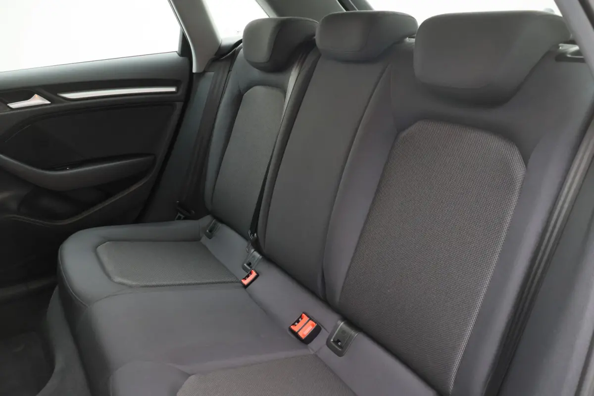 30 TFSI Pro Line Eerste Eigenaar, 5-Deurs, Airco, Cruise, Navigatie, Bluetooth, PDC, 16''