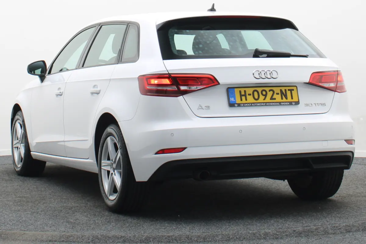 30 TFSI Pro Line Eerste Eigenaar, 5-Deurs, Airco, Cruise, Navigatie, Bluetooth, PDC, 16''