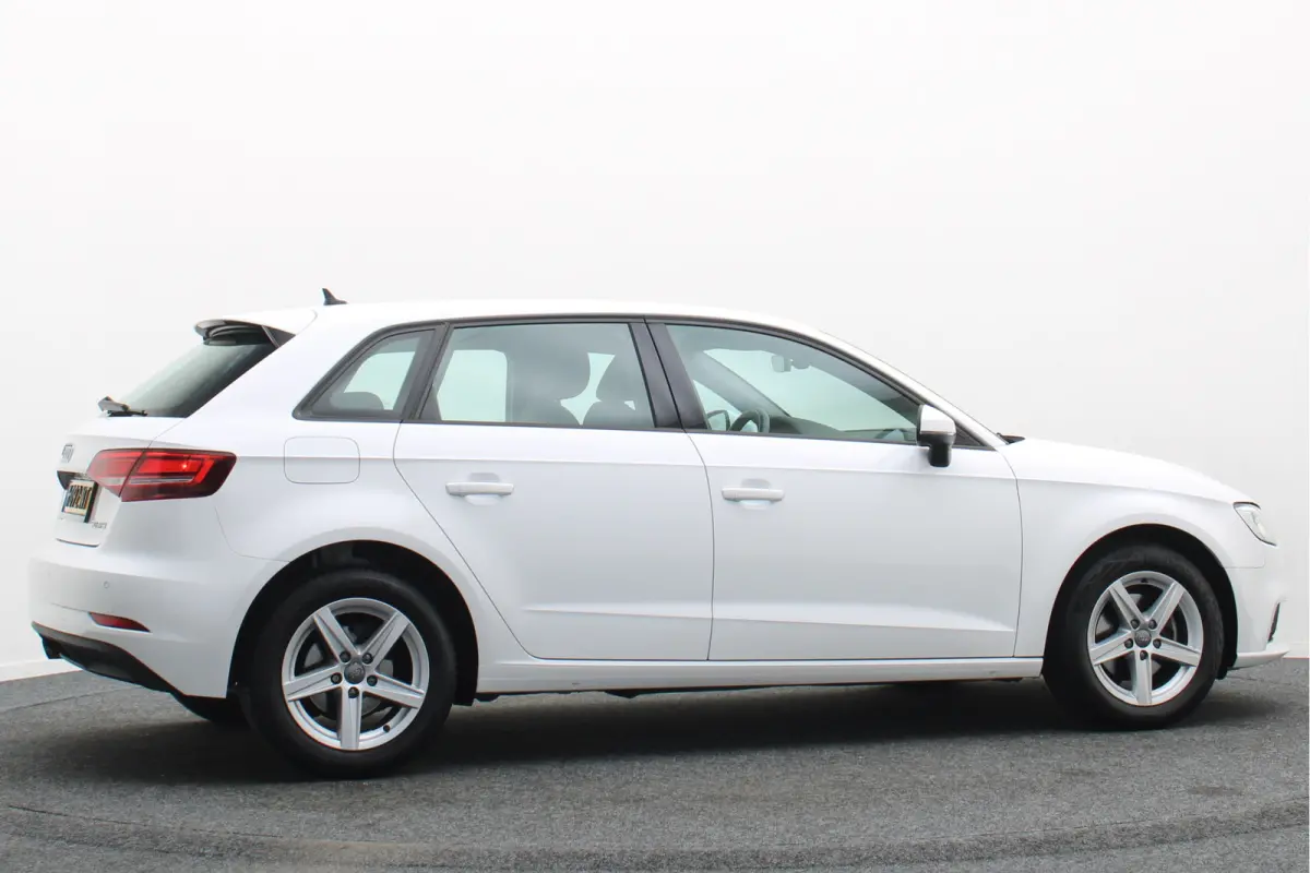 30 TFSI Pro Line Eerste Eigenaar, 5-Deurs, Airco, Cruise, Navigatie, Bluetooth, PDC, 16''