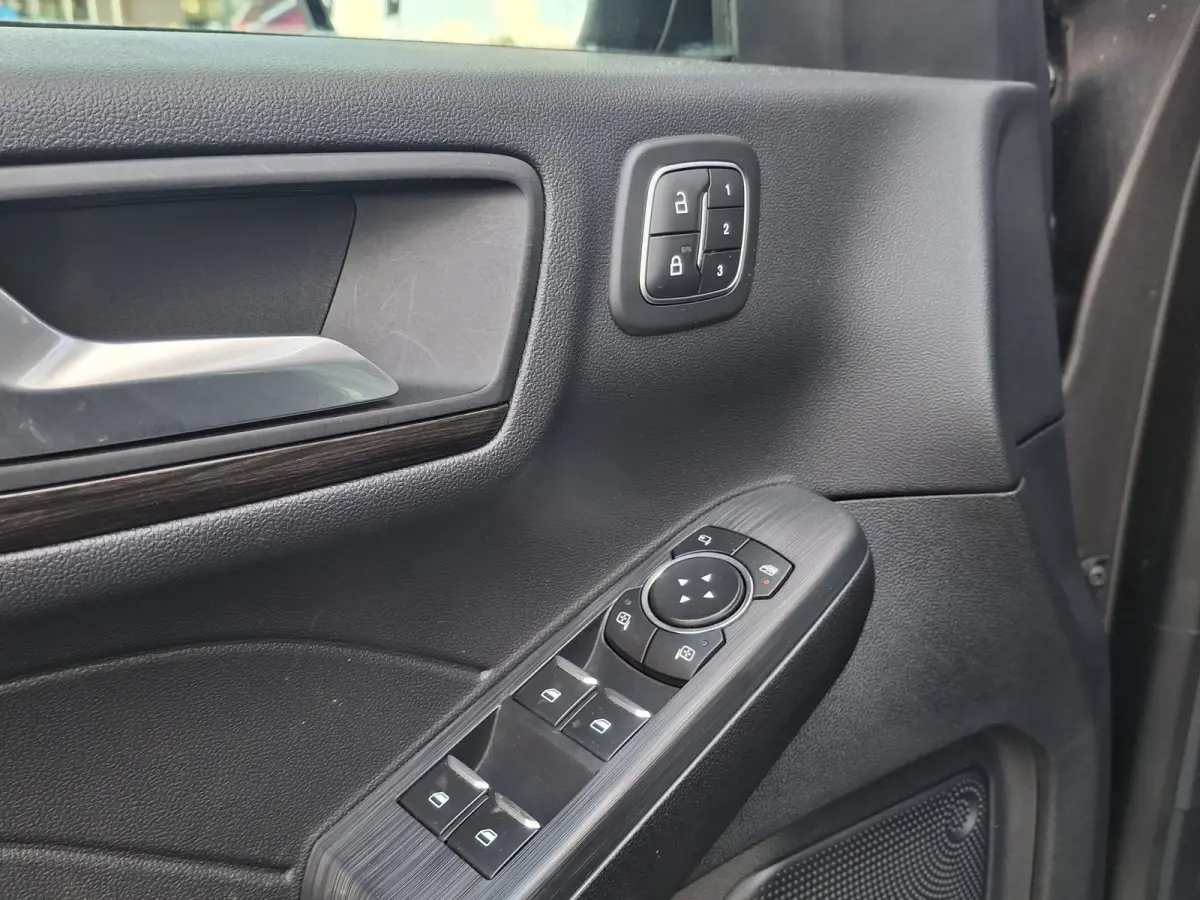 2.5 PHEV Vignale | Winterpack | Head Up | Electrische Trekhaak |Adaptive Cruise | B&O | Memory |