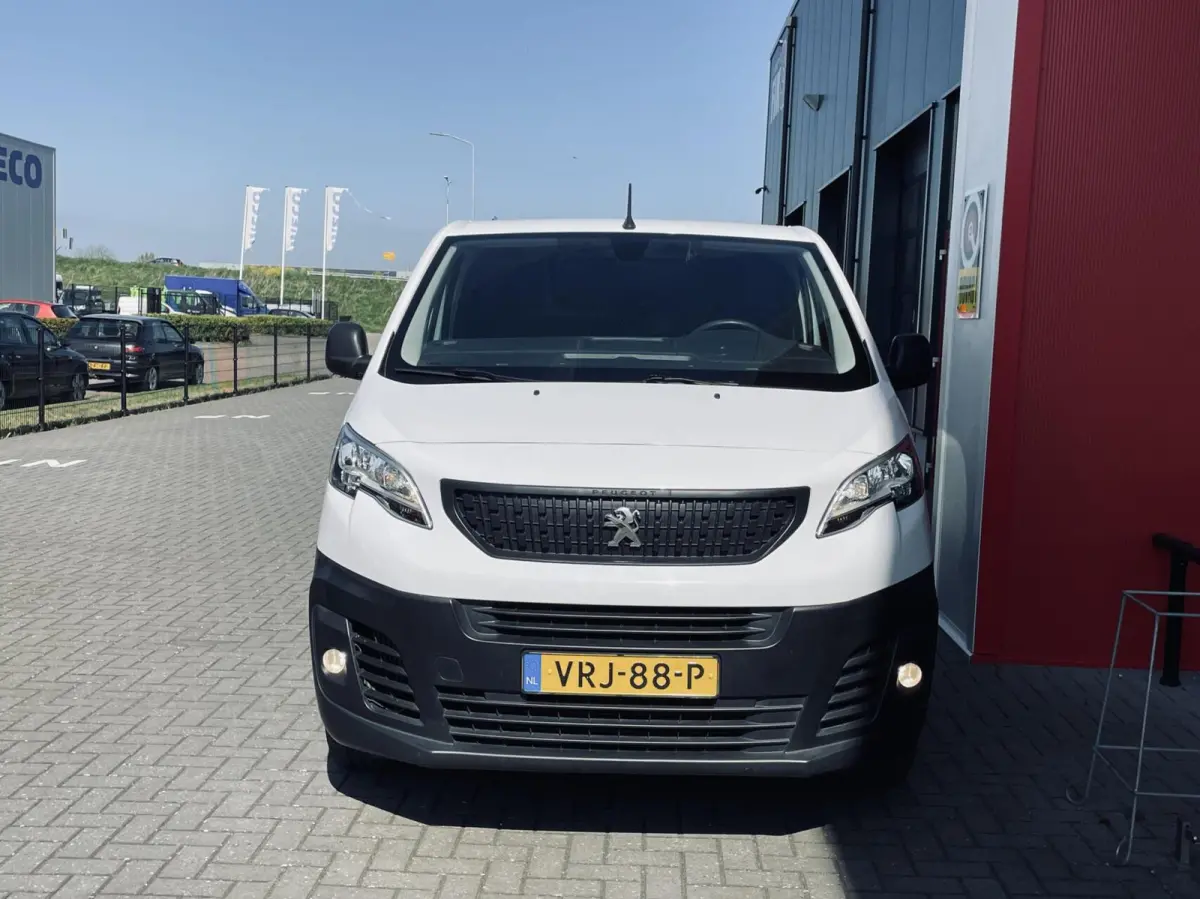 Bestel 2.0 BlueHDI 145 Standard Premium