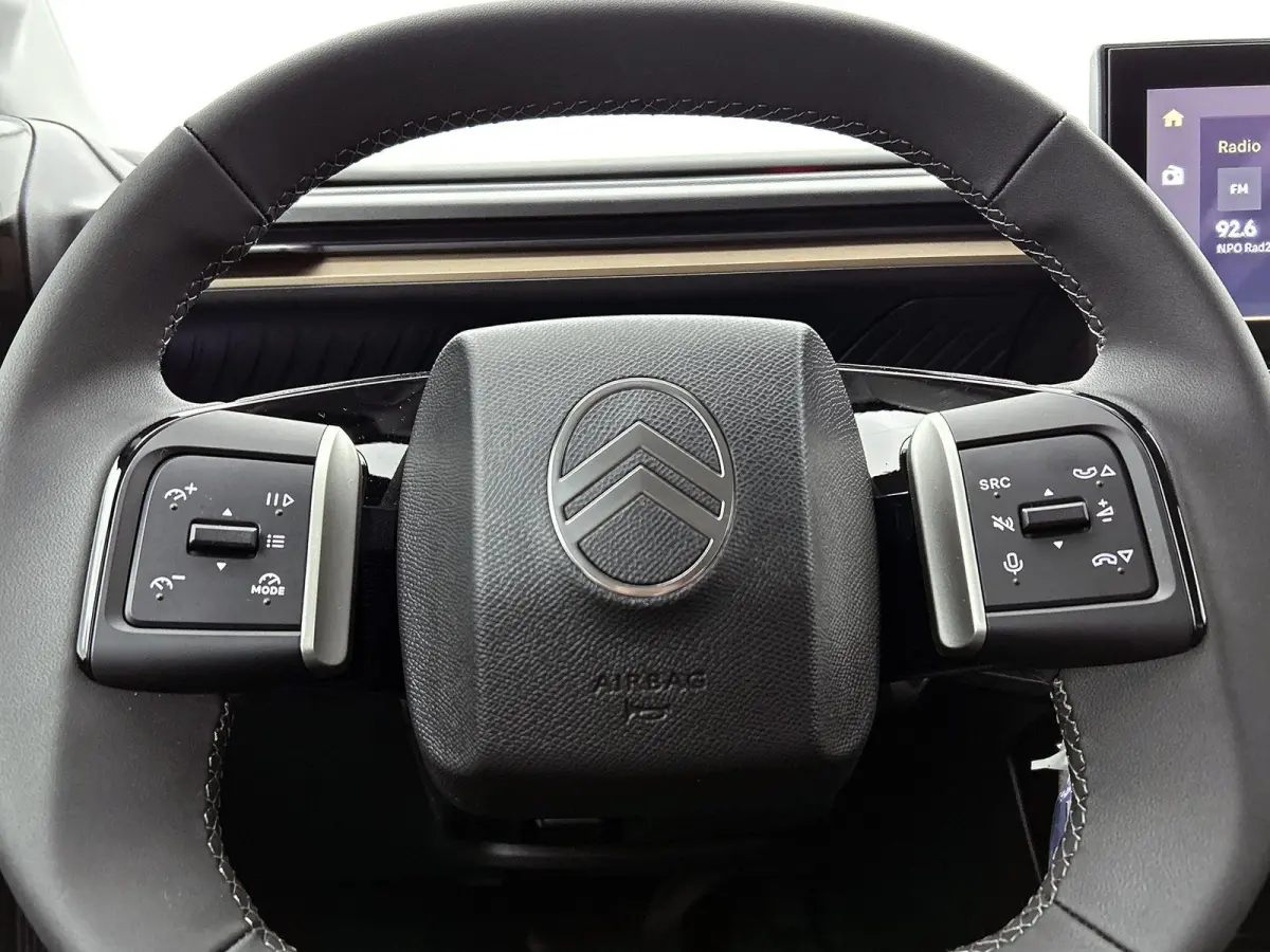 SUV Plus Hybrid 145pk Automaat | Zeer lage kilometerstand! | Navigatie via draadloze Apple Carplay / Android Auto | Achteruitrijcamera | Climate Control | Cruise Control | Parkeersensoren | 