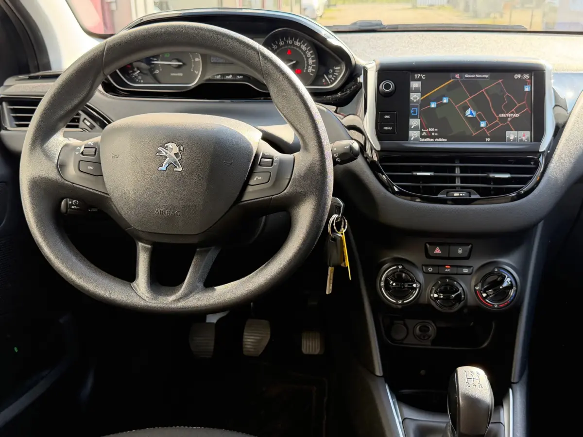 1.2 PureTech Blue Lion |2e Eigenaar|Airco|Cruise|Navi|PDC|ElektrischeRamen|DealerOnderhouden|Apk tot 13-08-2026|