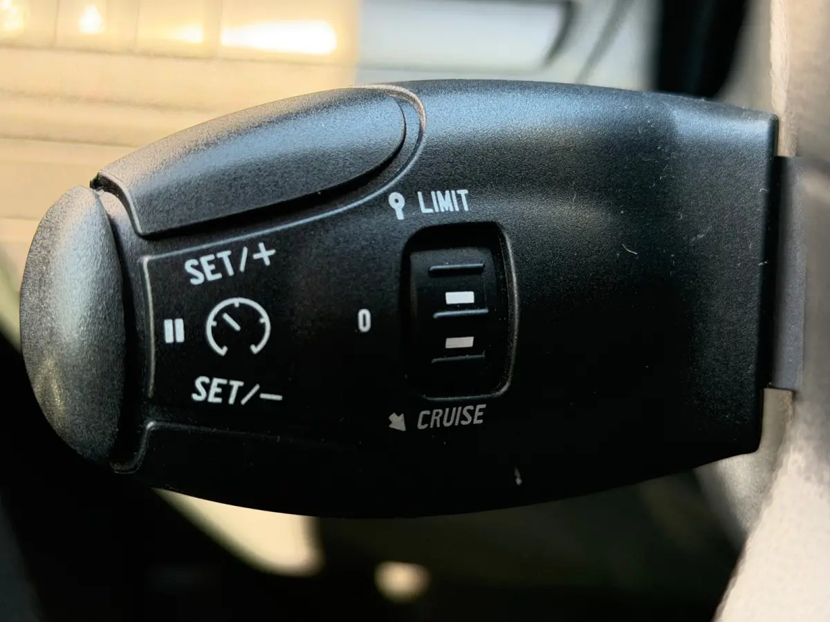 1.2 PureTech Blue Lion |2e Eigenaar|Airco|Cruise|Navi|PDC|ElektrischeRamen|DealerOnderhouden|Apk tot 13-08-2026|