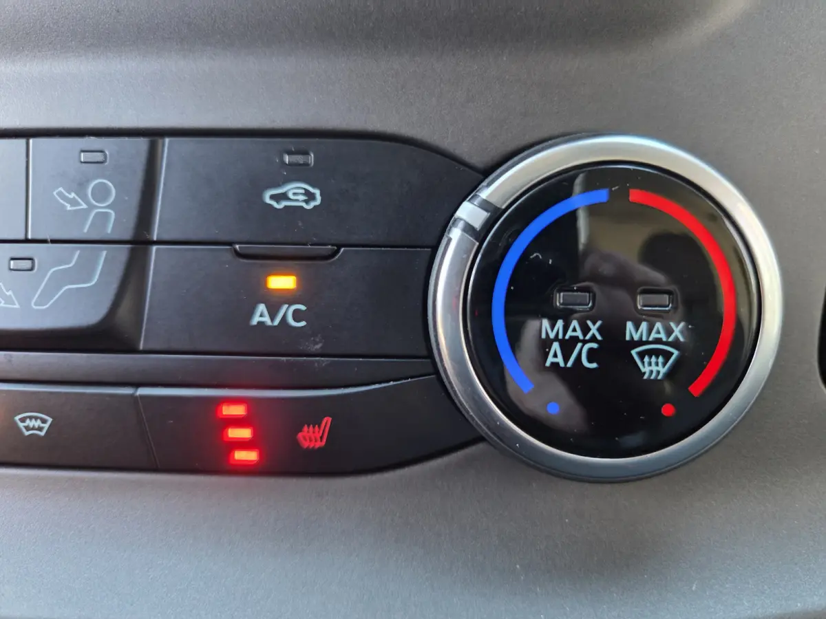 2.0 TDCI Automaat Trend Airco Cruisecontrol Navi Trekhaak Verwarmde stoel