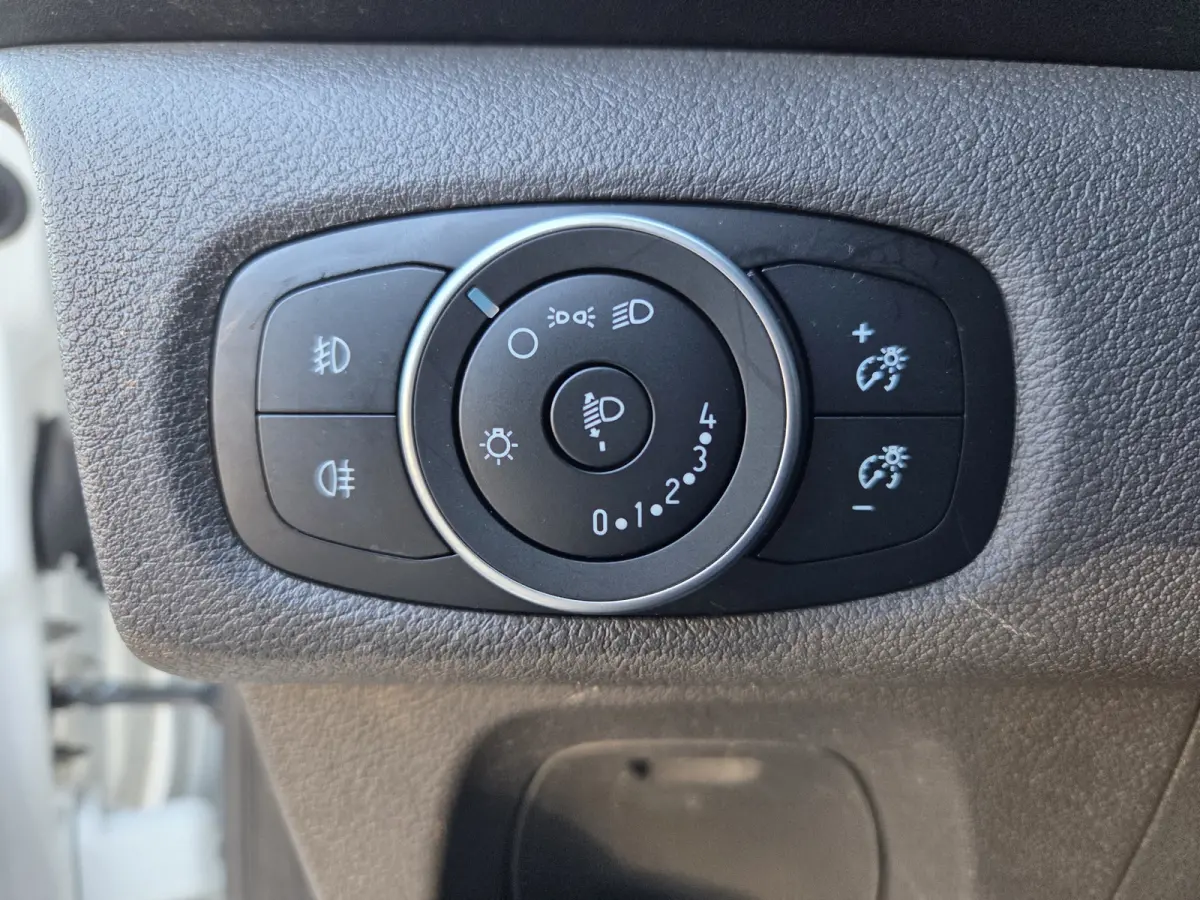 2.0 TDCI Automaat Trend Airco Cruisecontrol Navi Trekhaak Verwarmde stoel