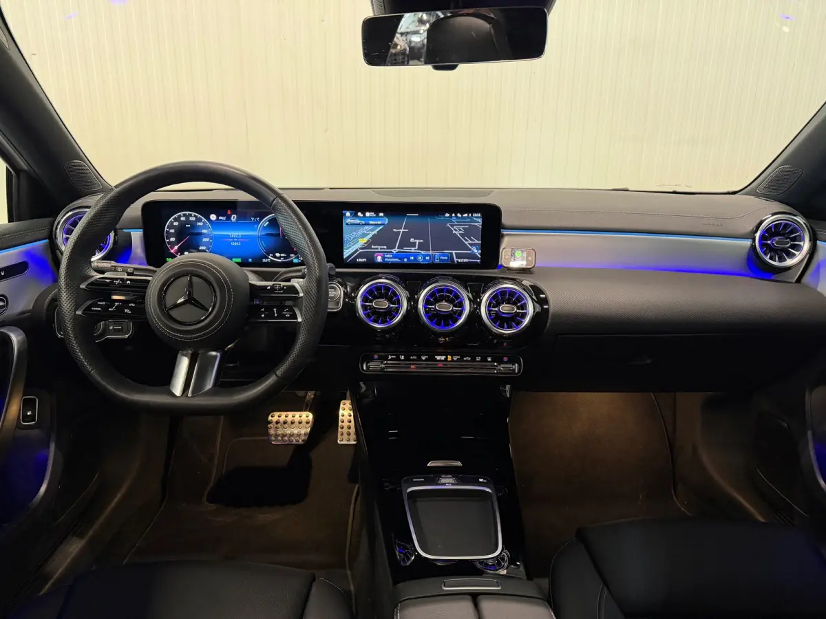 250 e Star Edition AMG Line Plus | PANO | HUD | 360 CAMERA | TREKHAAK | VOL OPTIES!