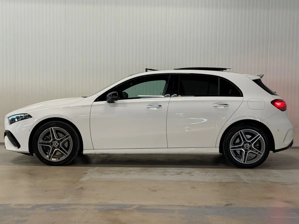 250 e Star Edition AMG Line Plus | PANO | HUD | 360 CAMERA | TREKHAAK | VOL OPTIES!