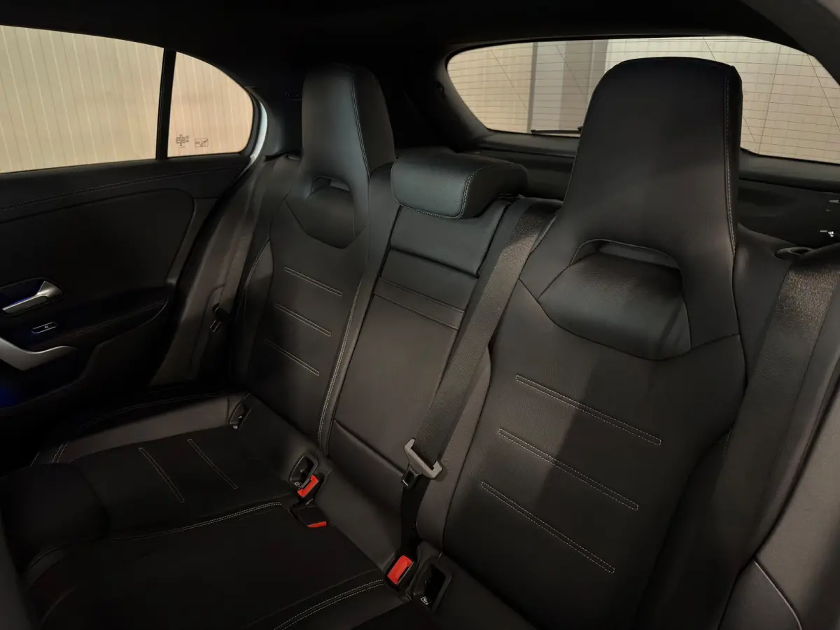 250 e Star Edition AMG Line Plus | PANO | HUD | 360 CAMERA | TREKHAAK | VOL OPTIES!