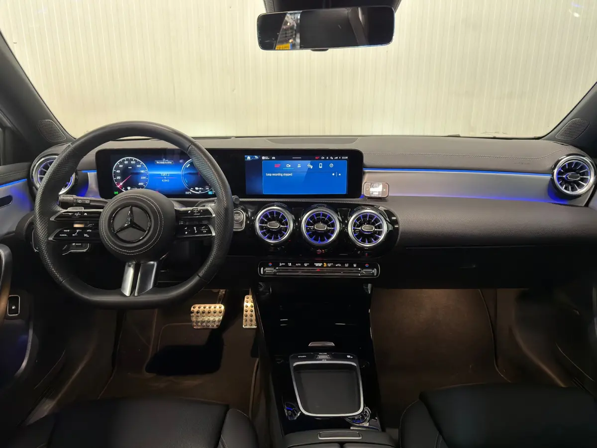 250 e Star Edition AMG Line Plus | PANO | HUD | 360 CAMERA | TREKHAAK | VOL OPTIES!