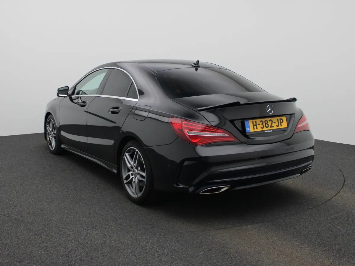 180 Business Solution AMG | Automaat | Panoramadak | Stoelverwarming | Camera  |