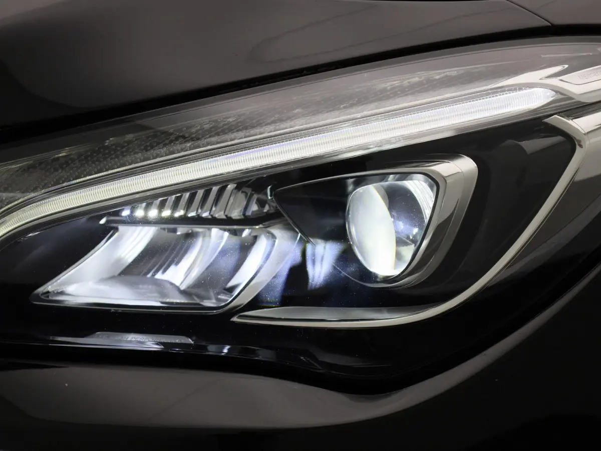 180 Business Solution AMG | Automaat | Panoramadak | Stoelverwarming | Camera  |