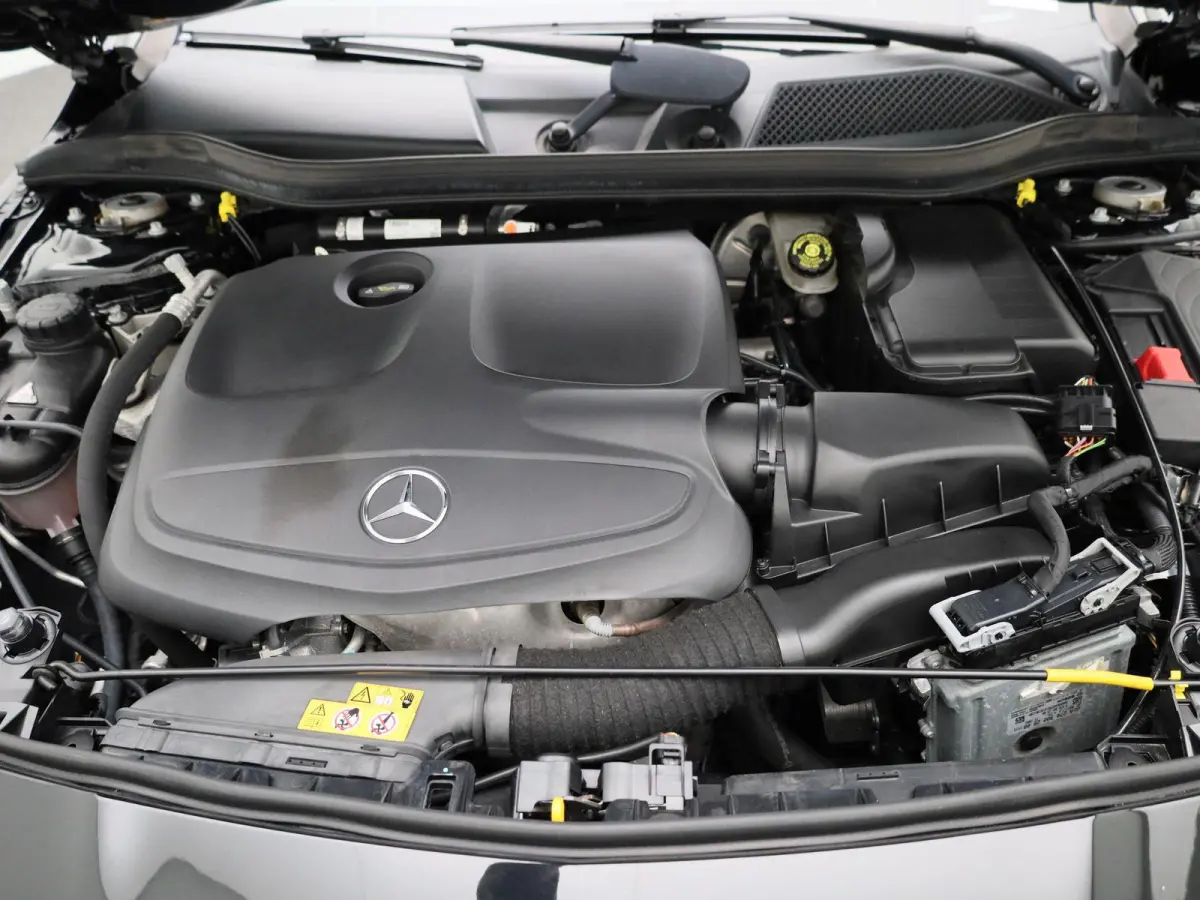 180 Business Solution AMG | Automaat | Panoramadak | Stoelverwarming | Camera  |