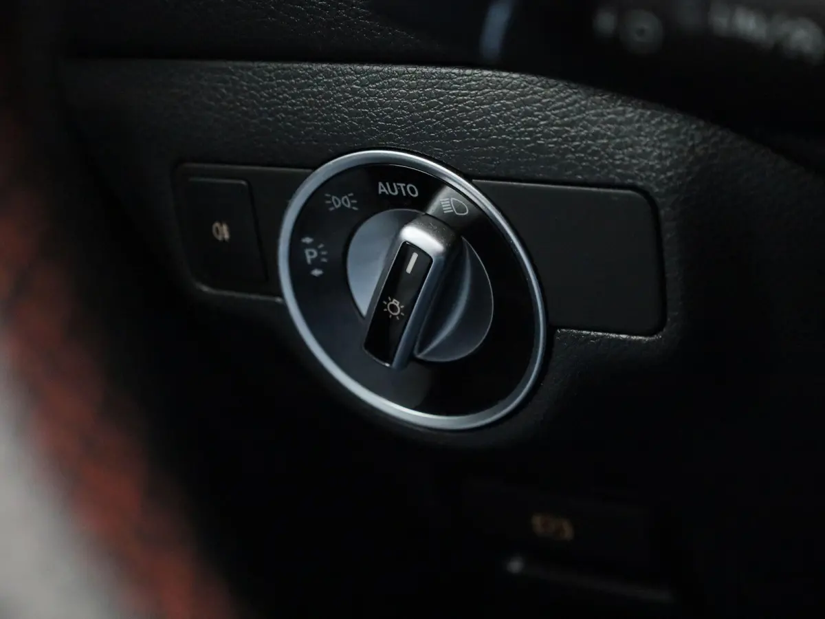 180 Business Solution AMG | Automaat | Panoramadak | Stoelverwarming | Camera  |