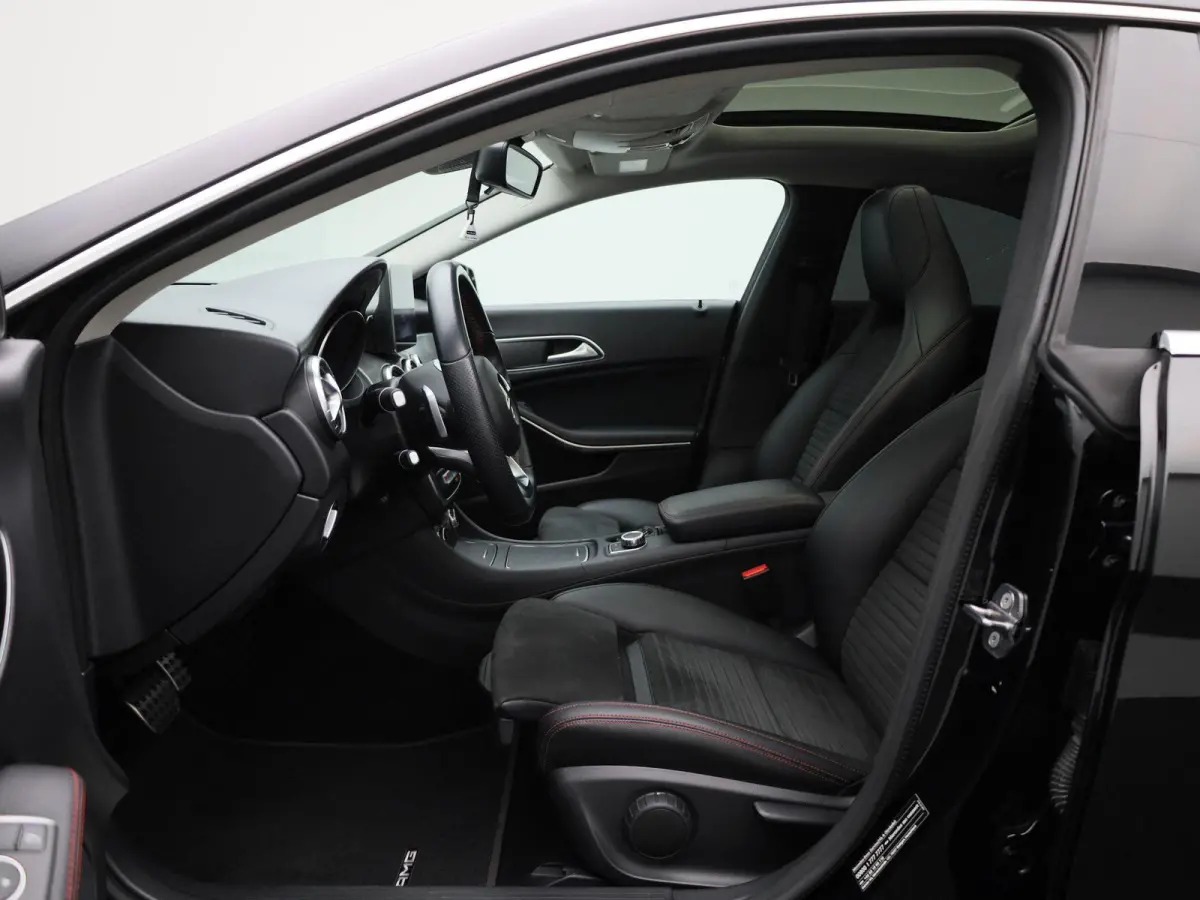 180 Business Solution AMG | Automaat | Panoramadak | Stoelverwarming | Camera  |