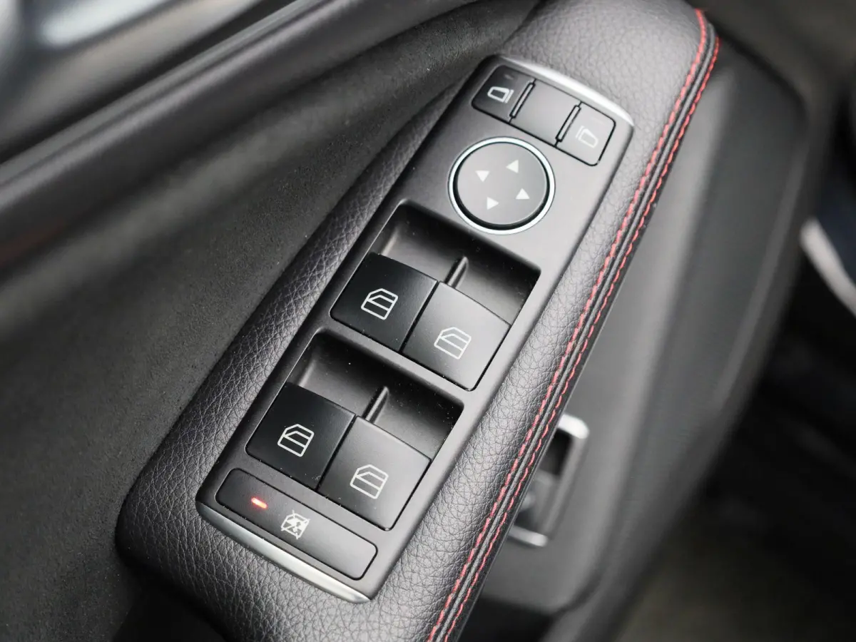 180 Business Solution AMG | Automaat | Panoramadak | Stoelverwarming | Camera  |