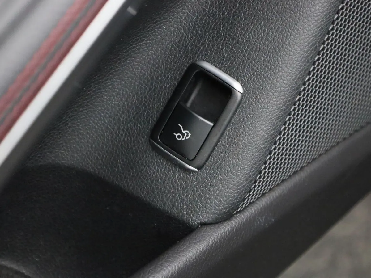 180 Business Solution AMG | Automaat | Panoramadak | Stoelverwarming | Camera  |