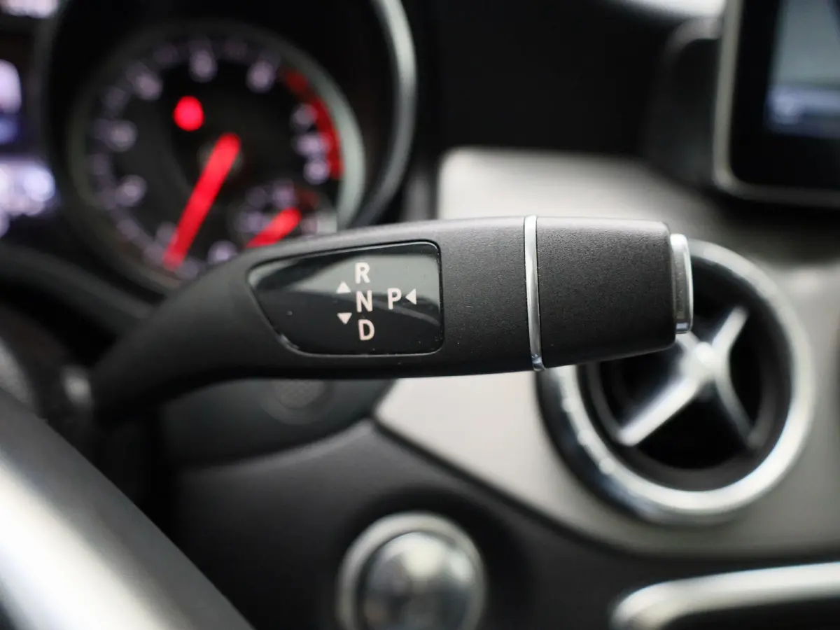 180 Business Solution AMG | Automaat | Panoramadak | Stoelverwarming | Camera  |