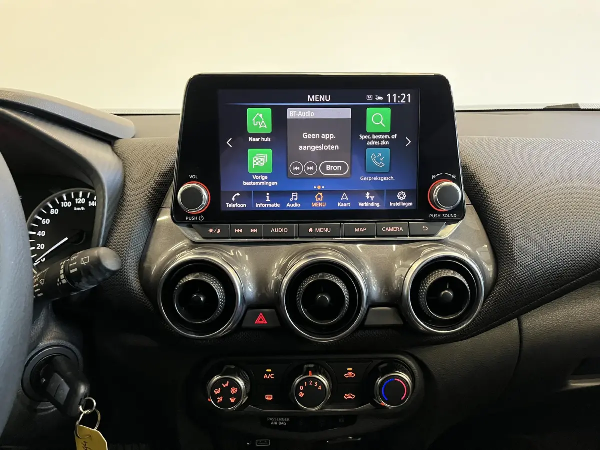 1.0 DIG-T 114pk Automaat Business Edition Navigatie Apple Carplay/ Android Auto Camera Cruise Control Parkeersensoren achter Airco