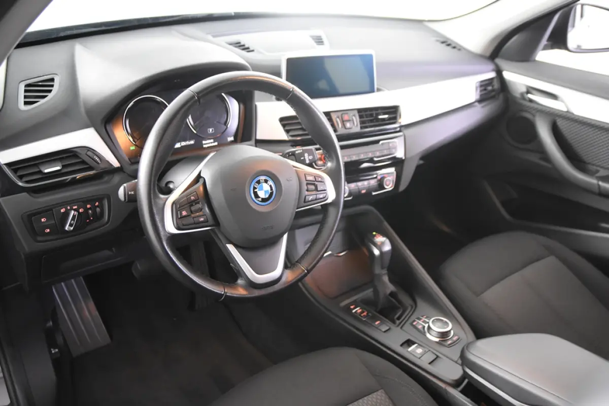 xDrive25e *1ste eigenaar*Navigatie*PDC*Standkachel*