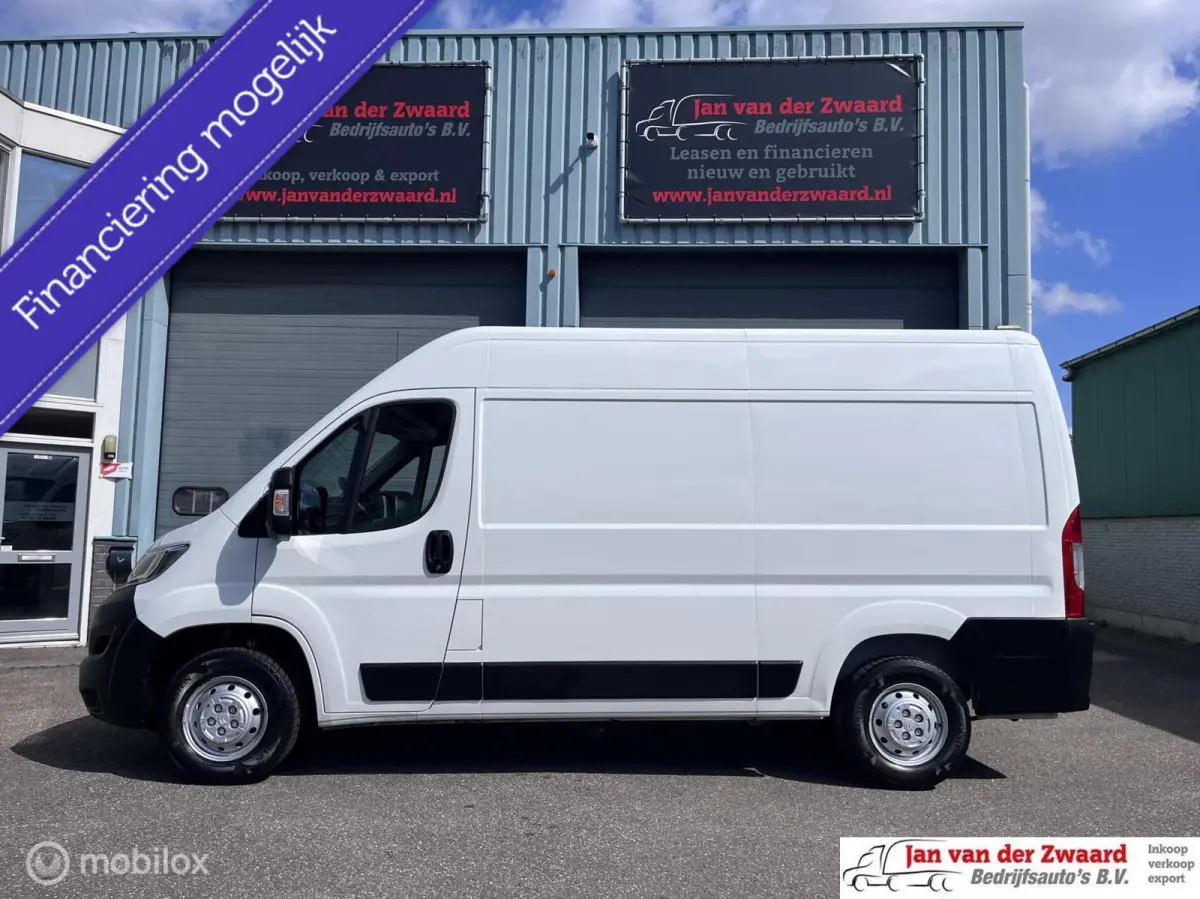 33 2.2 BlueHDi 120 L2H2 Control Economy