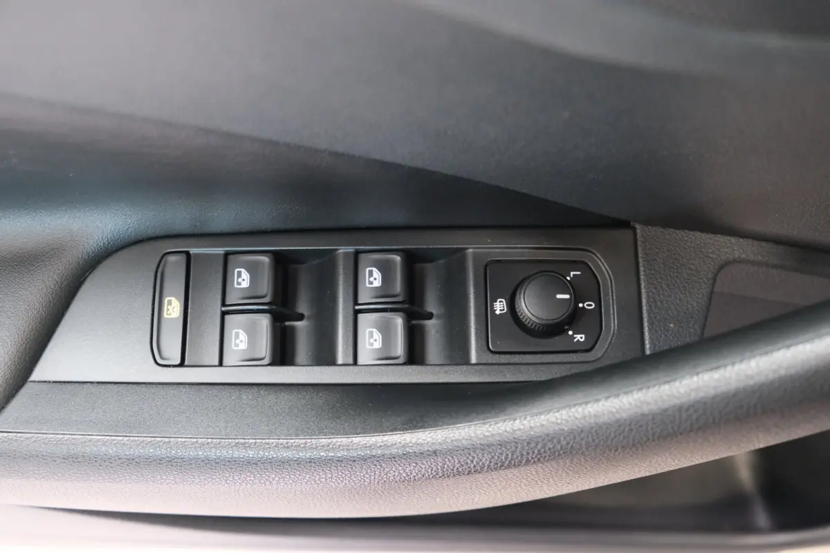 1.5 TSI ACT Business Edition Automaat - N.A.P. Airco, Camera, Cruise, Virtual Display, PDC.