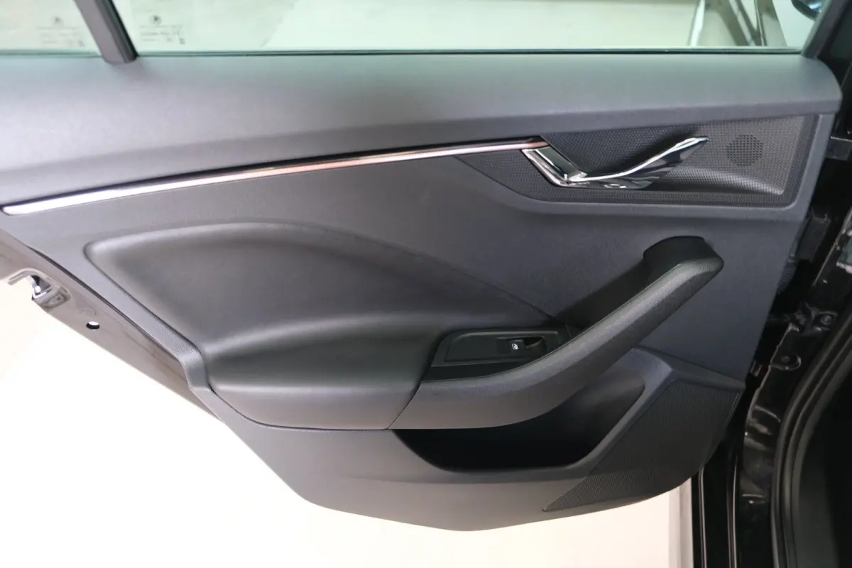 1.5 TSI ACT Business Edition Automaat - N.A.P. Airco, Camera, Cruise, Virtual Display, PDC.