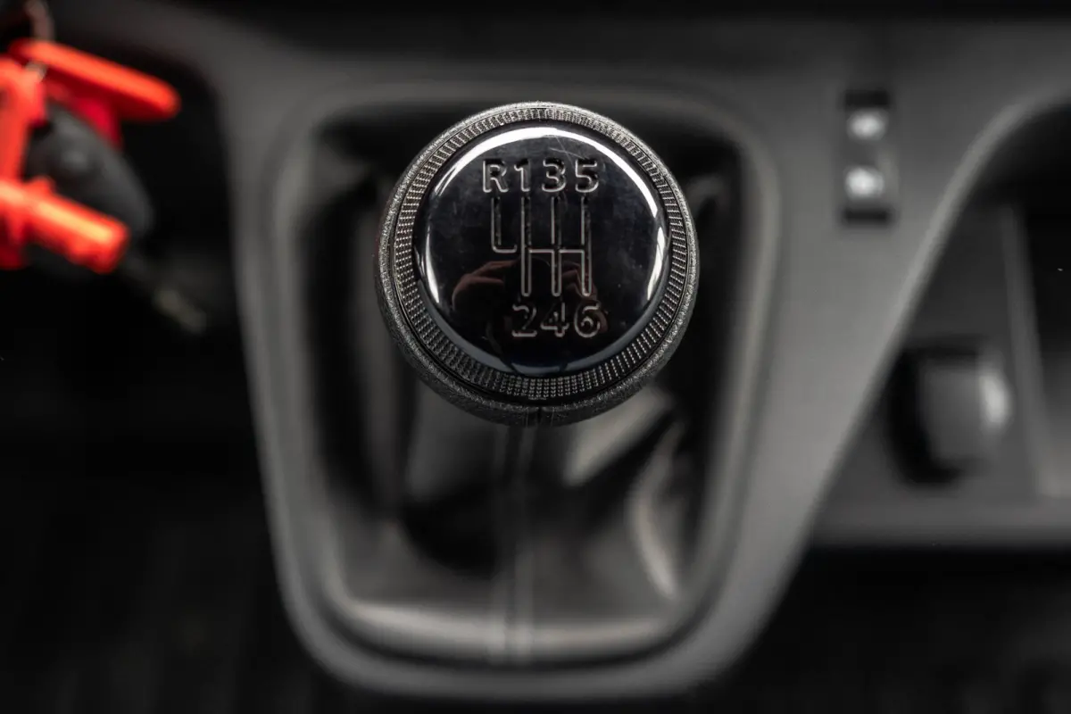 2.3dCi 146PK | Bakwagen met Laadklep | LED | Carplay | Camera | Cruise