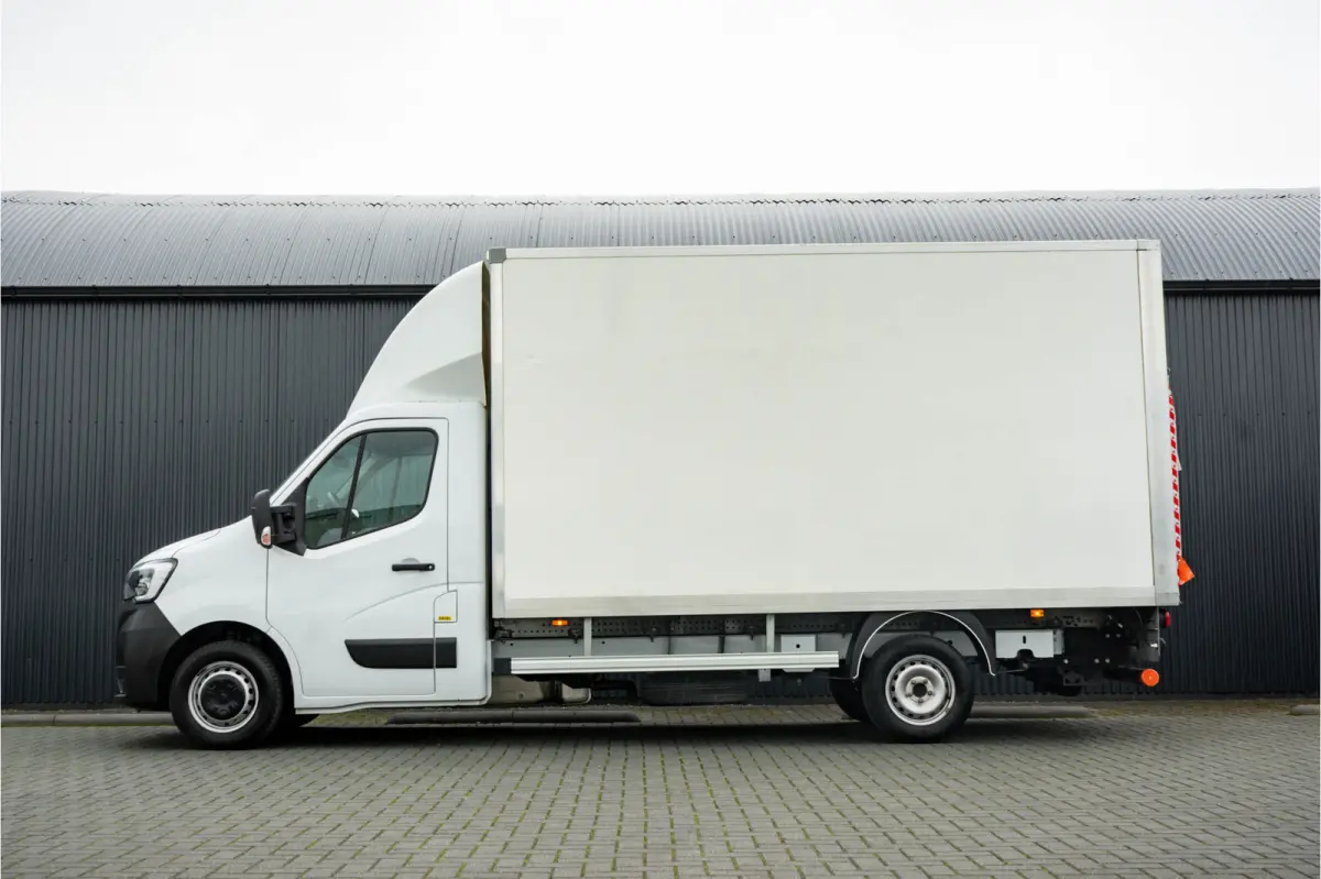 2.3dCi 146PK | Bakwagen met Laadklep | LED | Carplay | Camera | Cruise