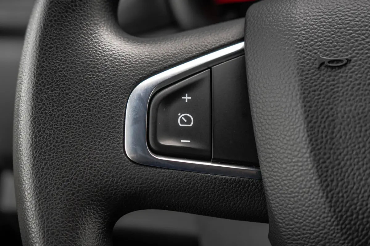 2.3dCi 146PK | Bakwagen met Laadklep | LED | Carplay | Camera | Cruise