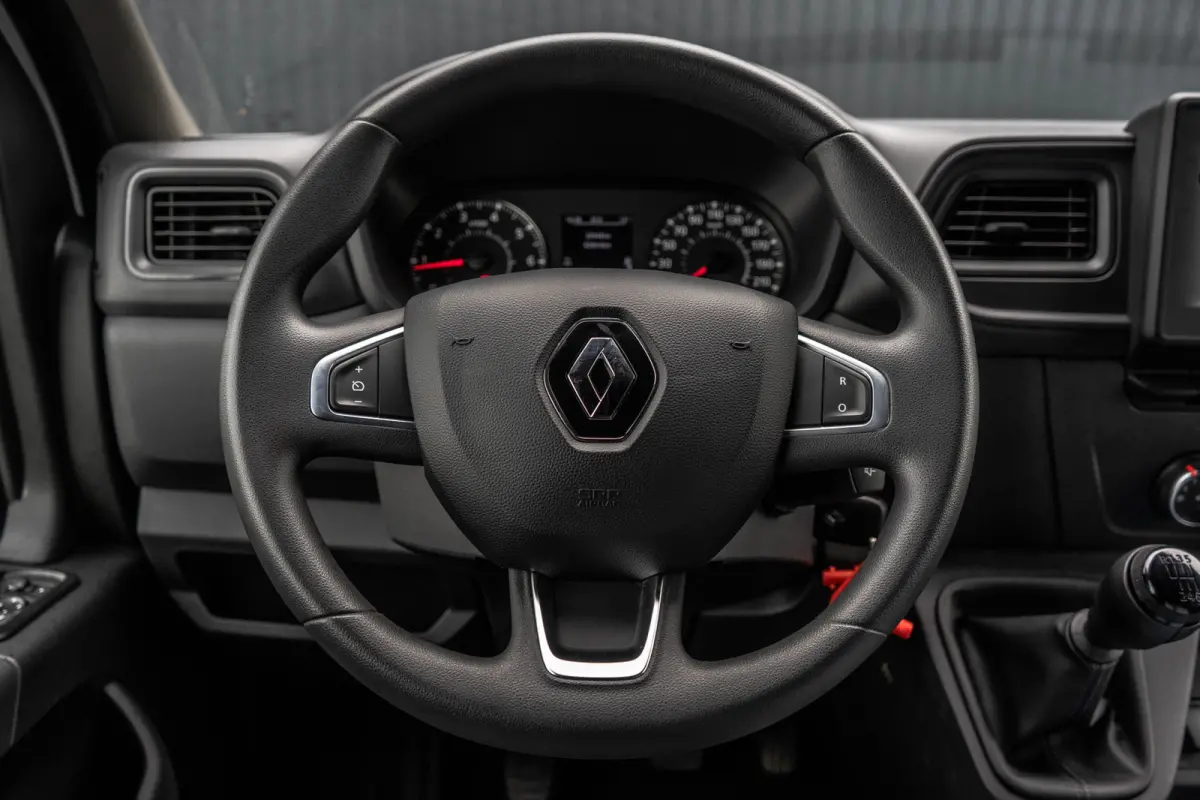 2.3dCi 146PK | Bakwagen met Laadklep | LED | Carplay | Camera | Cruise