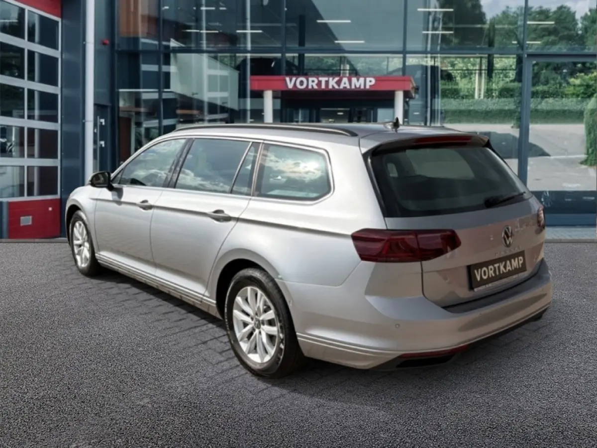 2.0 TDI BUSINESS TREKHAAK/CAMERA/ELEK-KLEP/IQ/ACC/STOEL+STUURVERW