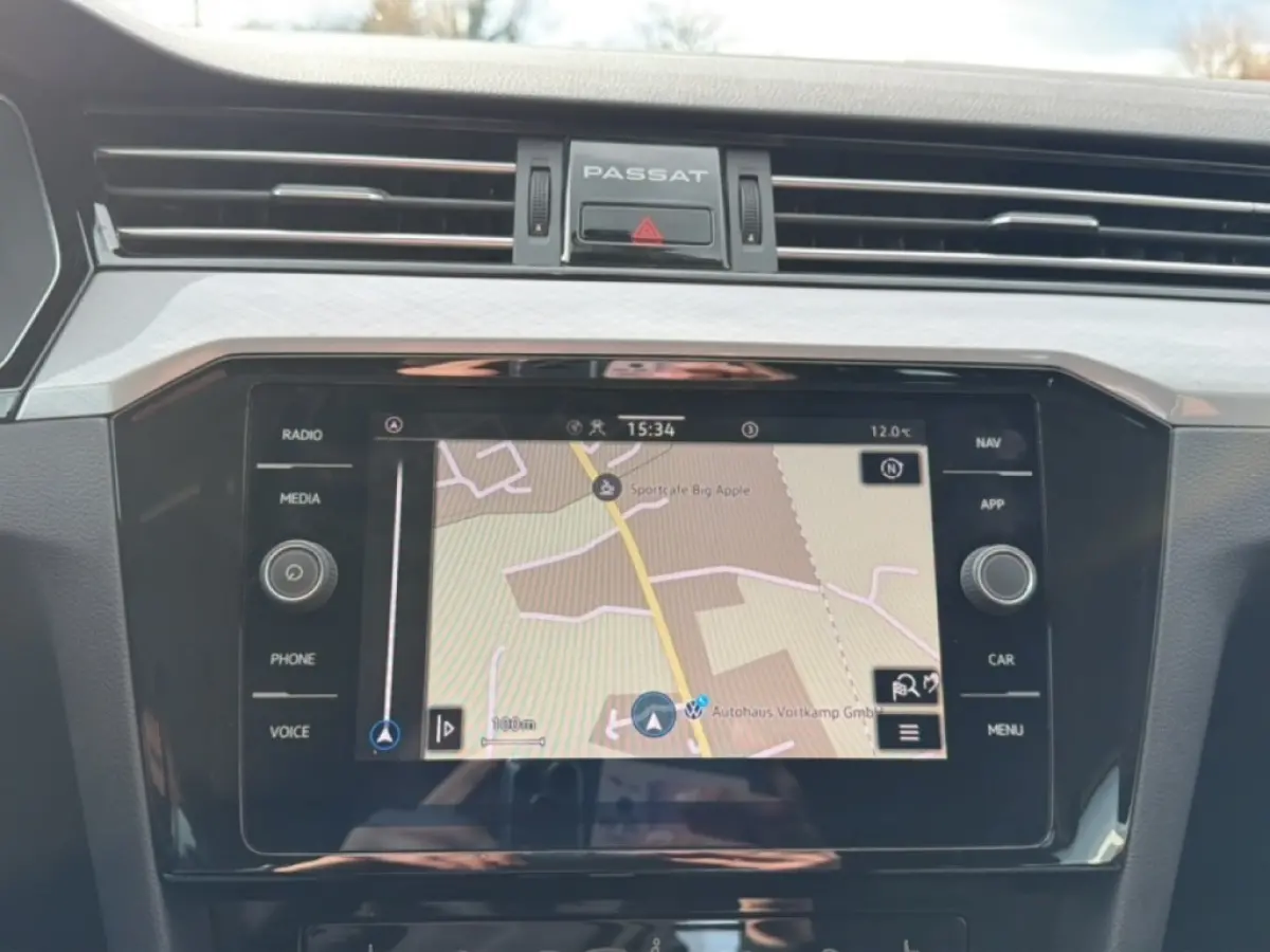 2.0 TDI BUSINESS TREKHAAK/CAMERA/ELEK-KLEP/IQ/ACC/STOEL+STUURVERW