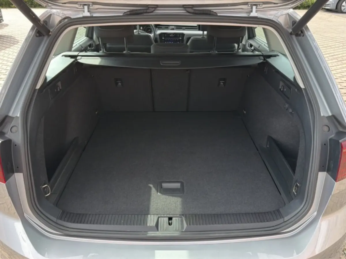 2.0 TDI BUSINESS TREKHAAK/CAMERA/ELEK-KLEP/IQ/ACC/STOEL+STUURVERW