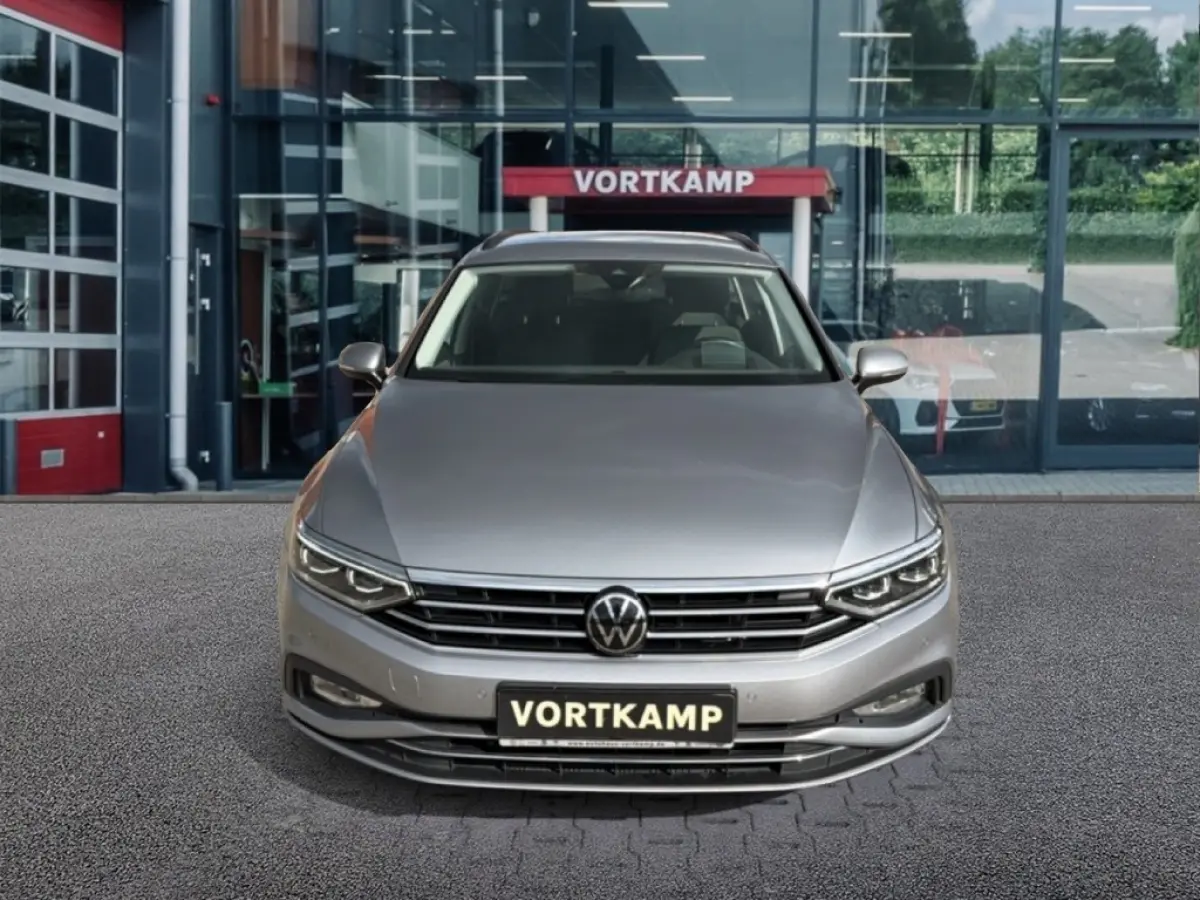 2.0 TDI BUSINESS TREKHAAK/CAMERA/ELEK-KLEP/IQ/ACC/STOEL+STUURVERW