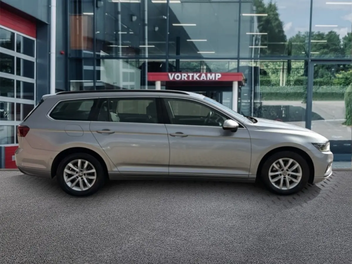 2.0 TDI BUSINESS TREKHAAK/CAMERA/ELEK-KLEP/IQ/ACC/STOEL+STUURVERW