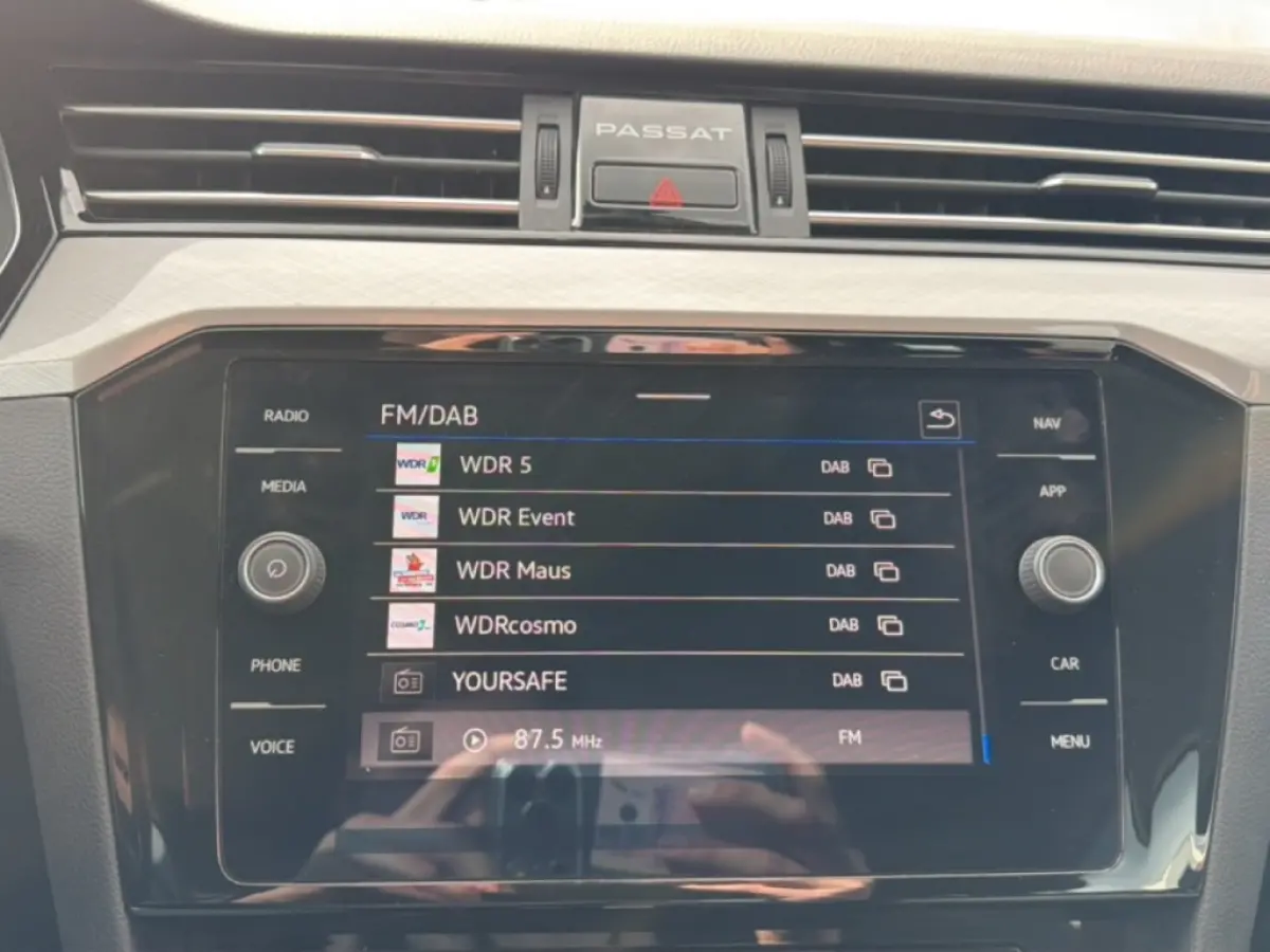2.0 TDI BUSINESS TREKHAAK/CAMERA/ELEK-KLEP/IQ/ACC/STOEL+STUURVERW