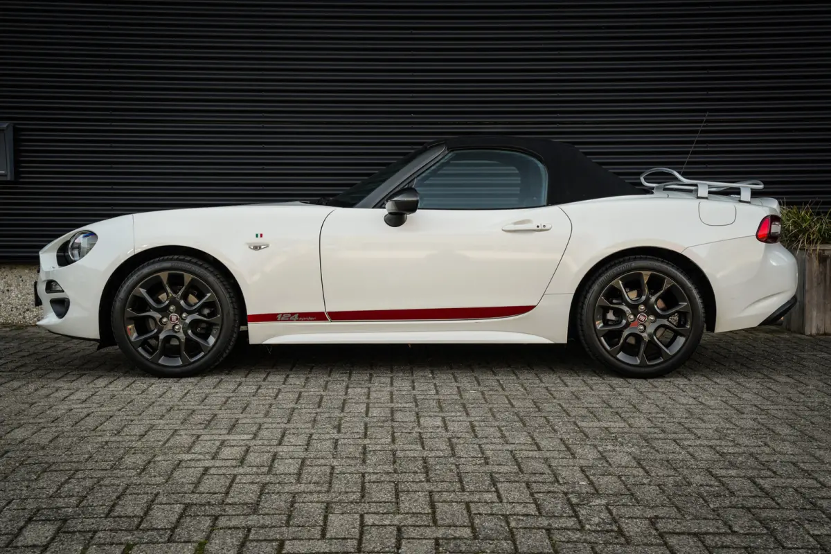 1.4 MultiAir Turbo Automaat | Navigatie | Parelmoer Lak | Bagagerek | Camera | DAB+ | Leder | LED |