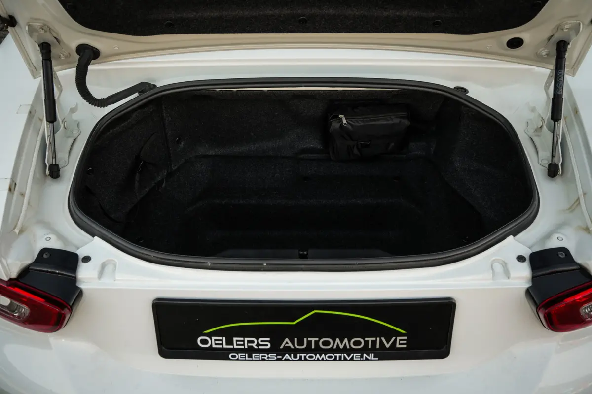 1.4 MultiAir Turbo Automaat | Navigatie | Parelmoer Lak | Bagagerek | Camera | DAB+ | Leder | LED |